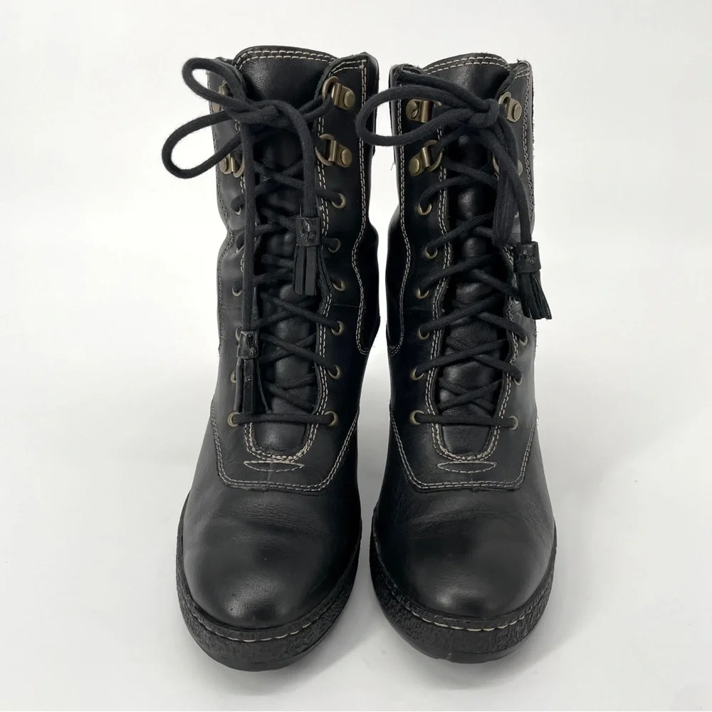 Timberland Black Lace Up Boots - Picture 2 of 8